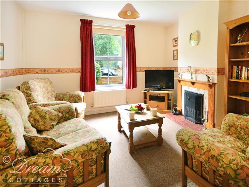 Brickyard Cottage Moreton  ภายนอก รูปภาพ